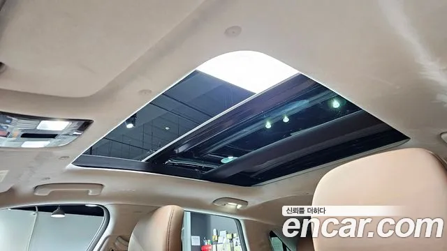 Hyundai Grandeur Grandeur (GN7) 2.5 Бензин 2WD — Фото автомобиля 14