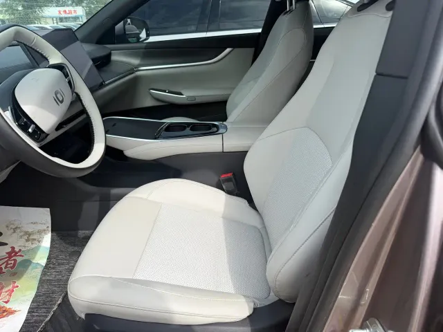 Changan Qiyuan A07 — Фото автомобиля 7