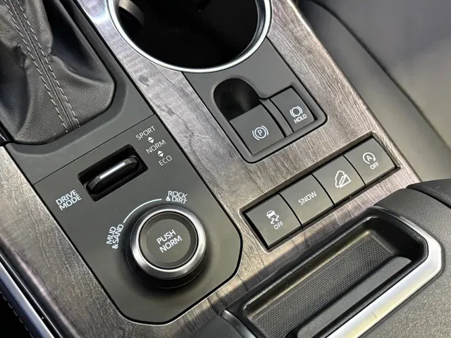 Toyota Crown Kluger — Фото автомобиля 10