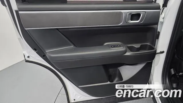 Hyundai Santafe Santa Fe (MX5) Бензин 2.5T 2WD — Фото автомобиля 6