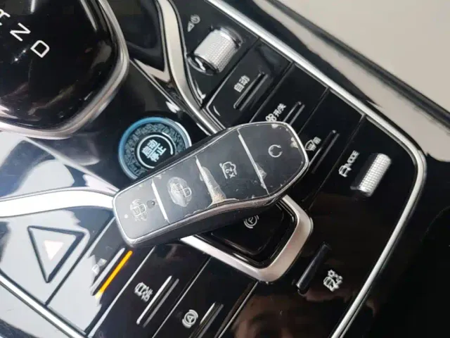 BYD Qin PLUS — Фото автомобиля 8