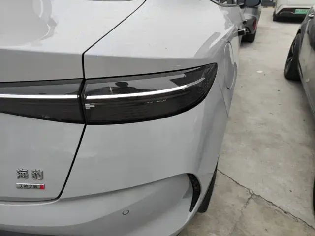 BYD Seal — Фото автомобиля 23