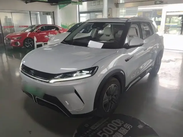 Фотография автомобиля — BYD Yuan UP