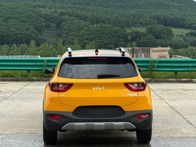 Kia KX1 — Фото автомобиля 4