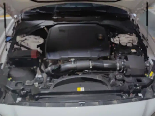 Jaguar XEL — Фото автомобиля 10