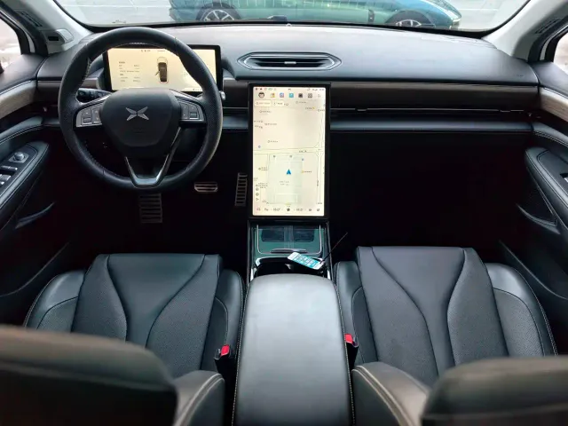 Xpeng P5 — Фото автомобиля 5