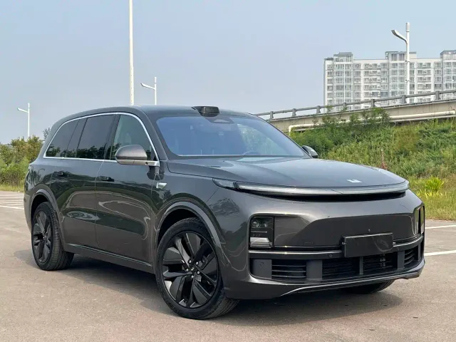Li Auto L9 — Фото автомобиля 3
