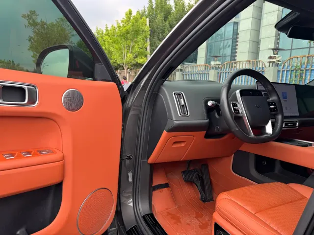 Li Auto L7 — Фото автомобиля 7