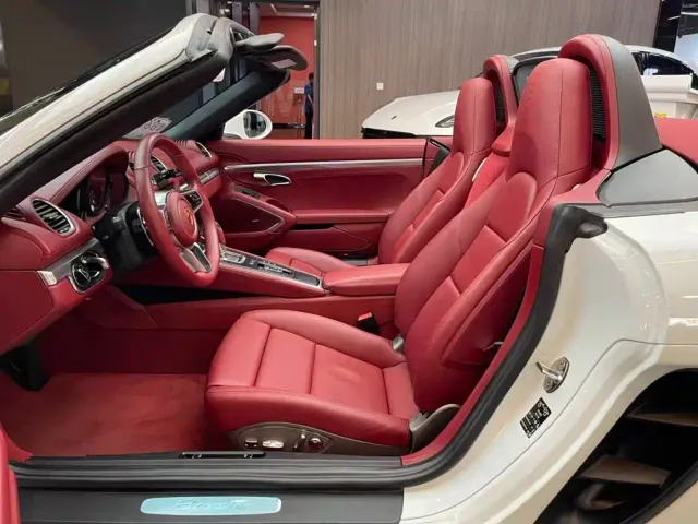 Porsche 718 — Фото автомобиля 4