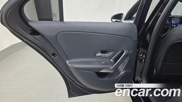 Mercedes-Benz A-Class — Фото автомобиля 25