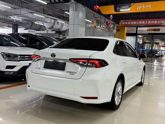 Toyota Corolla — Фото автомобиля 4