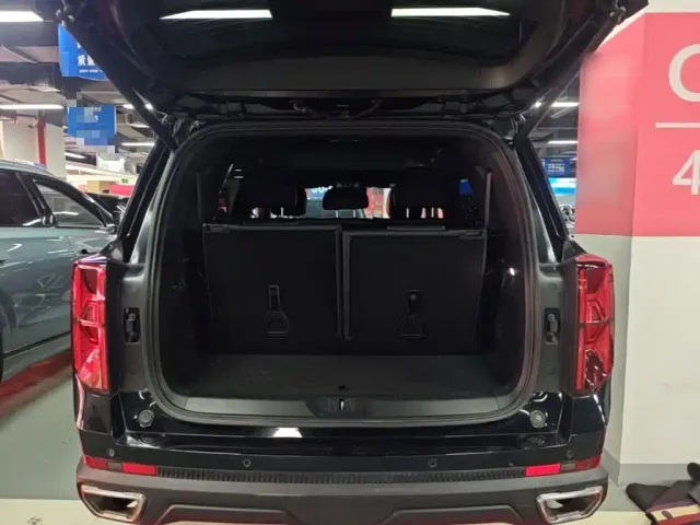 GAC Trumpchi GS8 — Фото автомобиля 18