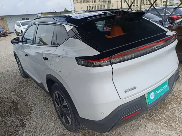 Dongfeng Fengshen L7 — Фото автомобиля 4