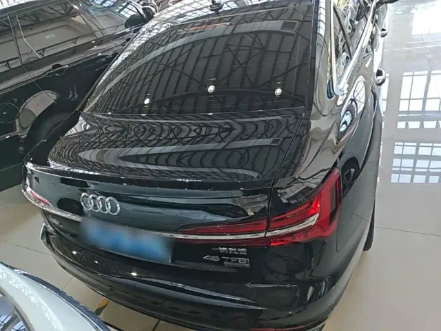 Audi A6L — Фото автомобиля 5
