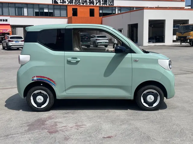 Wuling Hongguang Mini EV — Фото автомобиля 6