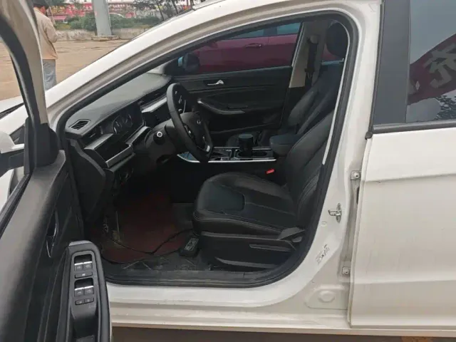 Chery Arrizo 5 — Фото автомобиля 14