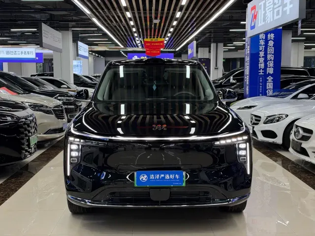 IM Motors LS9 — Фото автомобиля 2