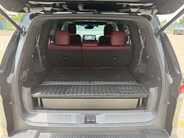 Lexus LX — Фото автомобиля 8