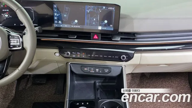 Kia Carnival Generation 4 — Фото автомобиля 20