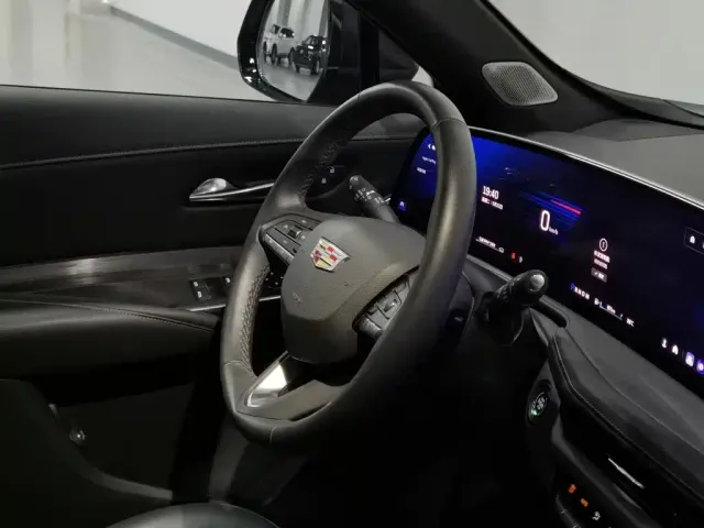 Cadillac XT4 — Фото автомобиля 22