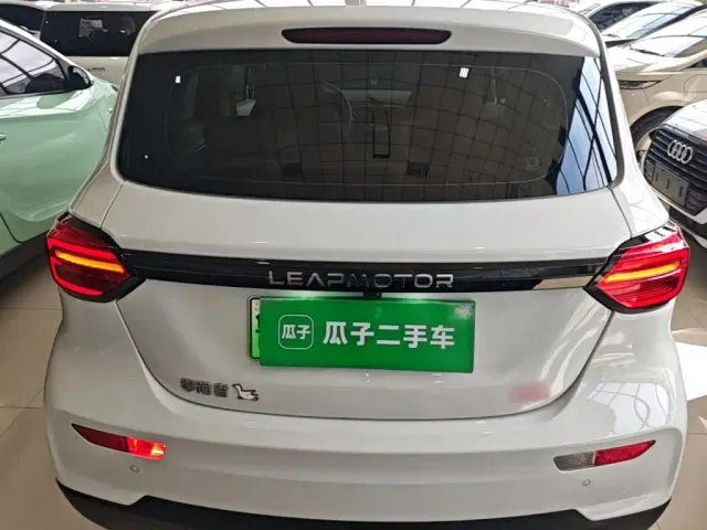 Leapmotor T03 — Фото автомобиля 5