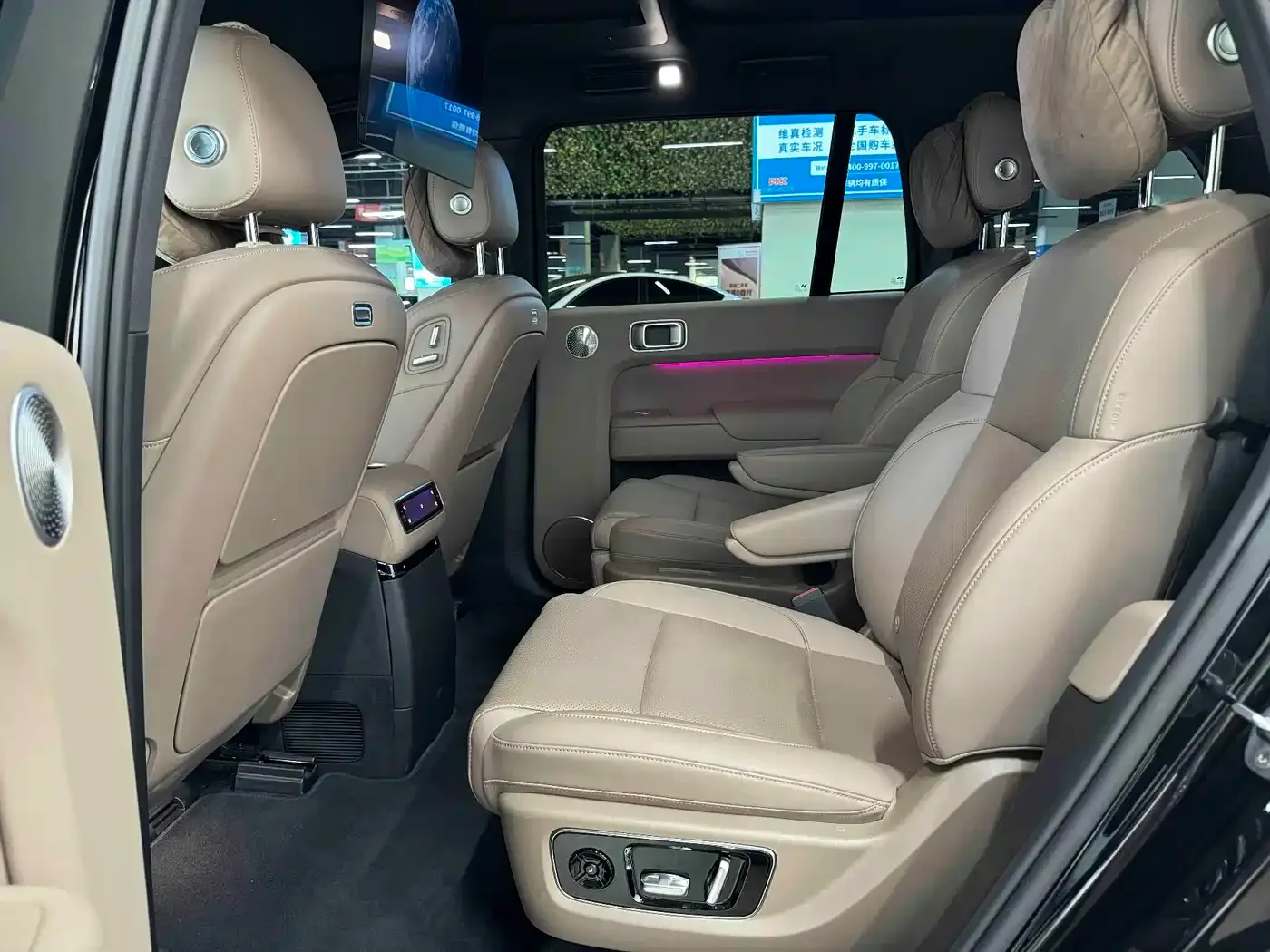 Li Auto Li Xiang L9 2025 Pro Smart Renewal Edition — Фото автомобиля 10