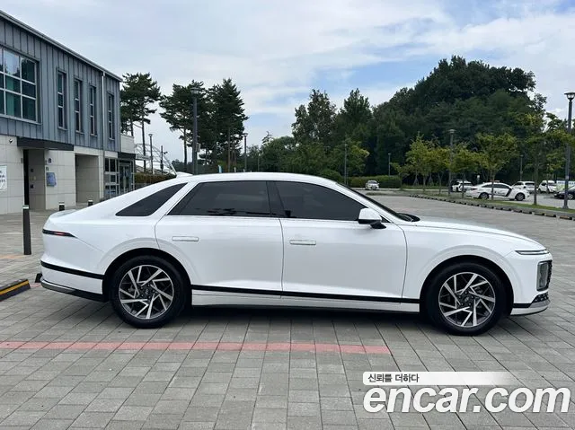 Hyundai Grandeur GN7 — Фото автомобиля 5