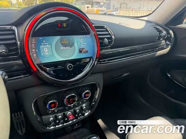 MINI Clubman — Фото автомобиля 16