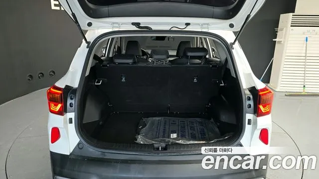 Kia Seltos Seltos Бензин 1.6 турбо 2WD — Фото автомобиля 20