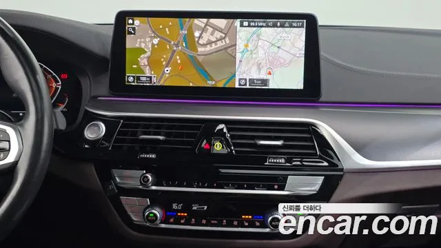 BMW 5-Series 5 серия (G30) 523d M Sport — Фото автомобиля 12