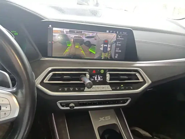 BMW X5 — Фото автомобиля 12
