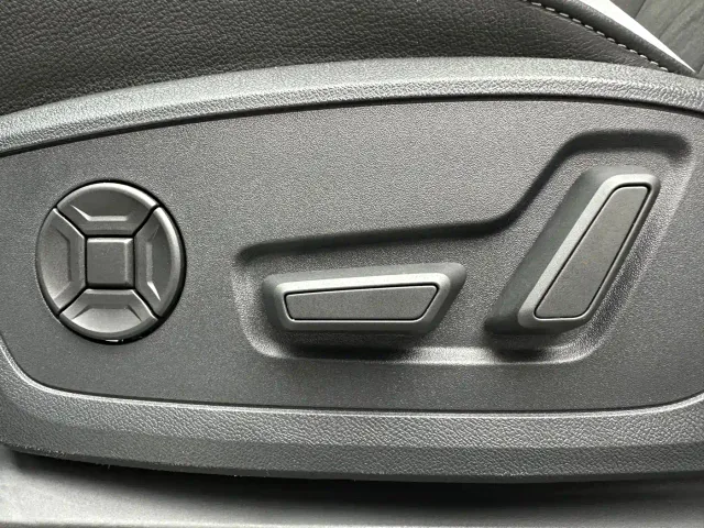 Audi Q3 — Фото автомобиля 15