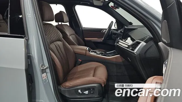 BMW X5 xDrive 40i M Sport — Фото автомобиля 9