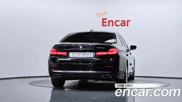 BMW 5 Series G30 — Фото автомобиля 4