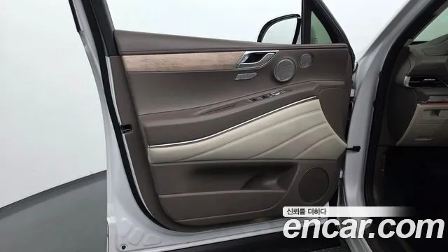 Genesis GV80 — Фото автомобиля 13