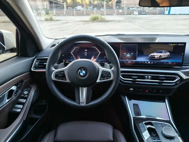 BMW 3 Series — Фото автомобиля 12