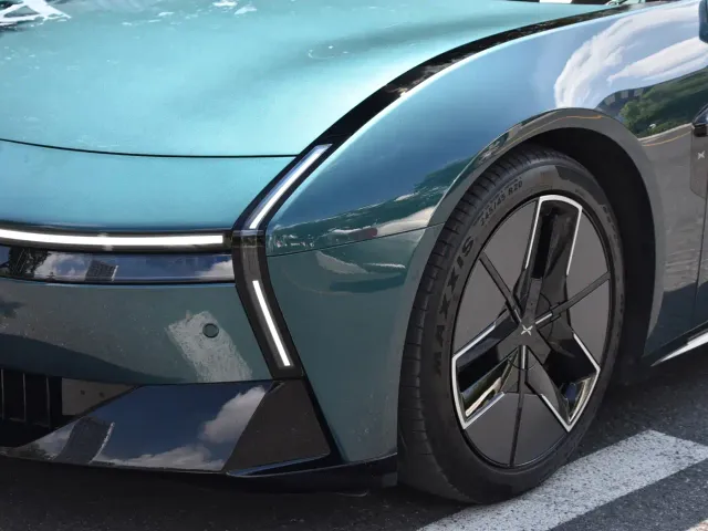 Xpeng P7 — Фото автомобиля 6