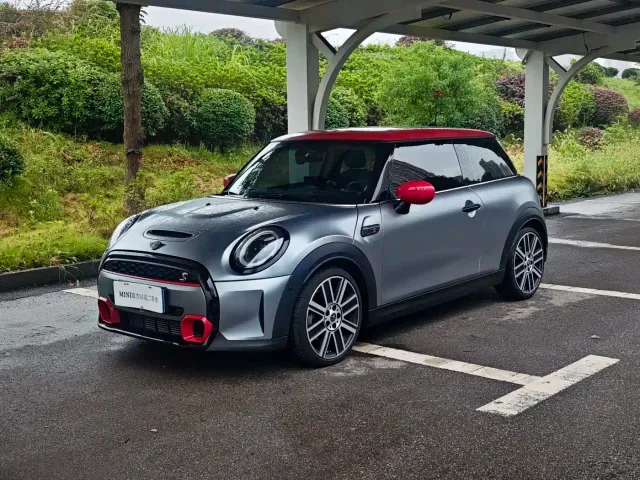 Фотография автомобиля — MINI Hatch