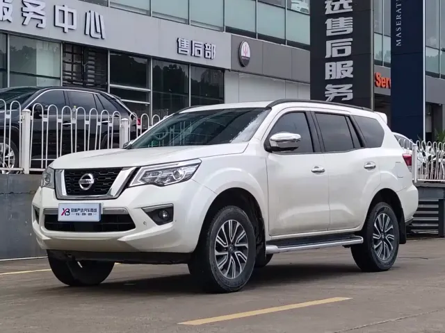 Фотография автомобиля — Nissan Terra