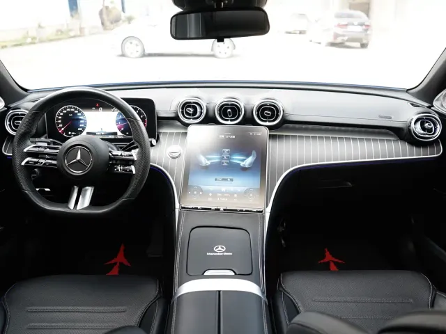 Mercedes-Benz C-Class — Фото автомобиля 5
