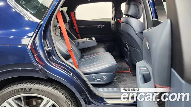 Genesis GV80 — Фото автомобиля 12