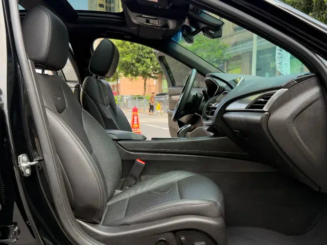 Cadillac CT5 — Фото автомобиля 15