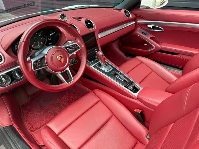 Porsche 718 — Фото автомобиля 11