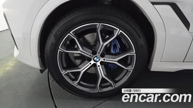 BMW X6 xDrive40i M Sport — Фото автомобиля 5