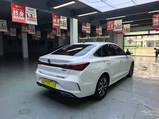 Changan Eado — Фото автомобиля 8