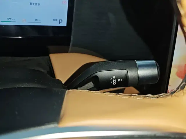 Geely Galaxy L7 — Фото автомобиля 13