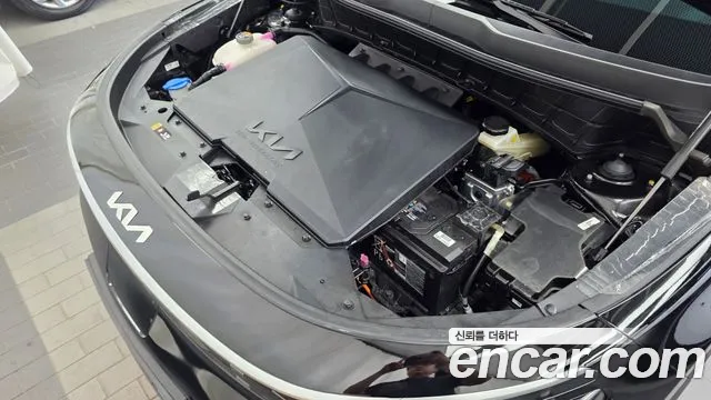 Kia Niro — Фото автомобиля 6