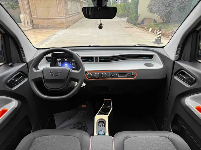 Wuling Hongguang Mini EV — Фото автомобиля 5