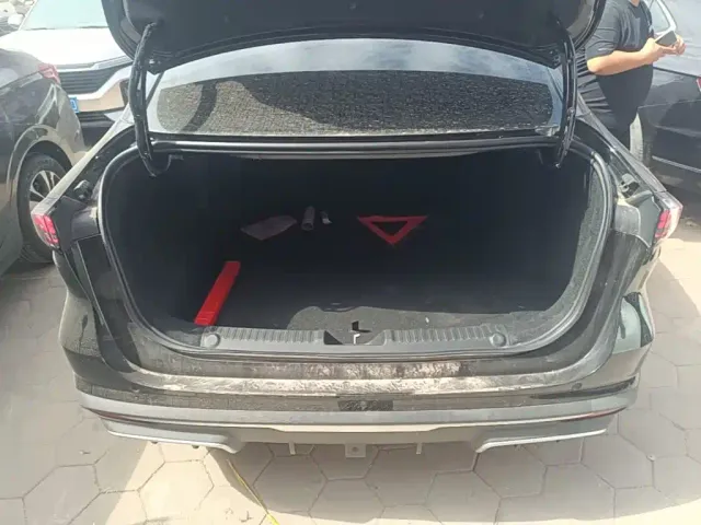 Geely Galaxy L6 — Фото автомобиля 18
