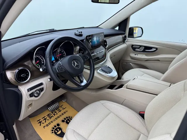 Mercedes-Benz V-Class — Фото автомобиля 5
